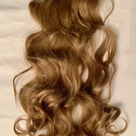 New Hair Extensions (4) 20" -3/4 And (1) 12” 3/4 Curly Wave - Picture 2 of 11